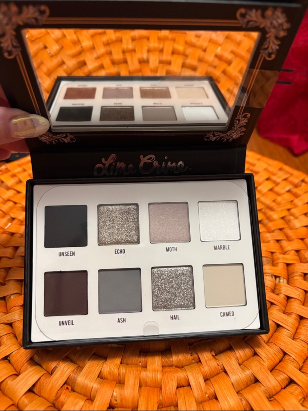 Lime Crime Venus Palette - Black & Silver Artbox - Picture 5 of 5
